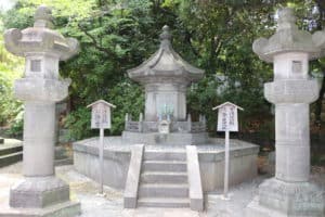 徳川秀忠の墓