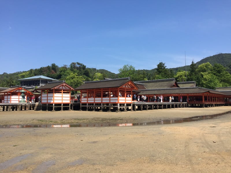 棚守房顕